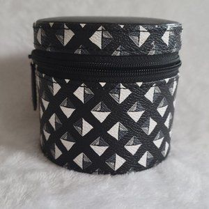 NWOT Vera Bradley Black Travel Jewelry Case/Holder